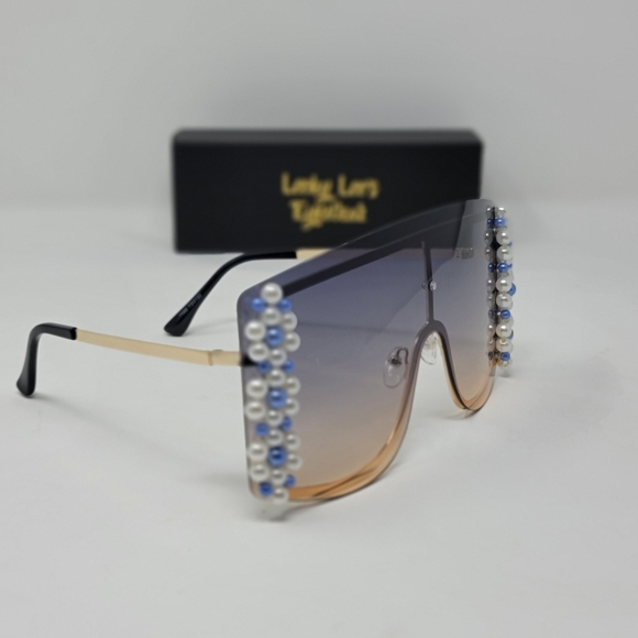 Shield Sunglasses - Picture 3 of 4